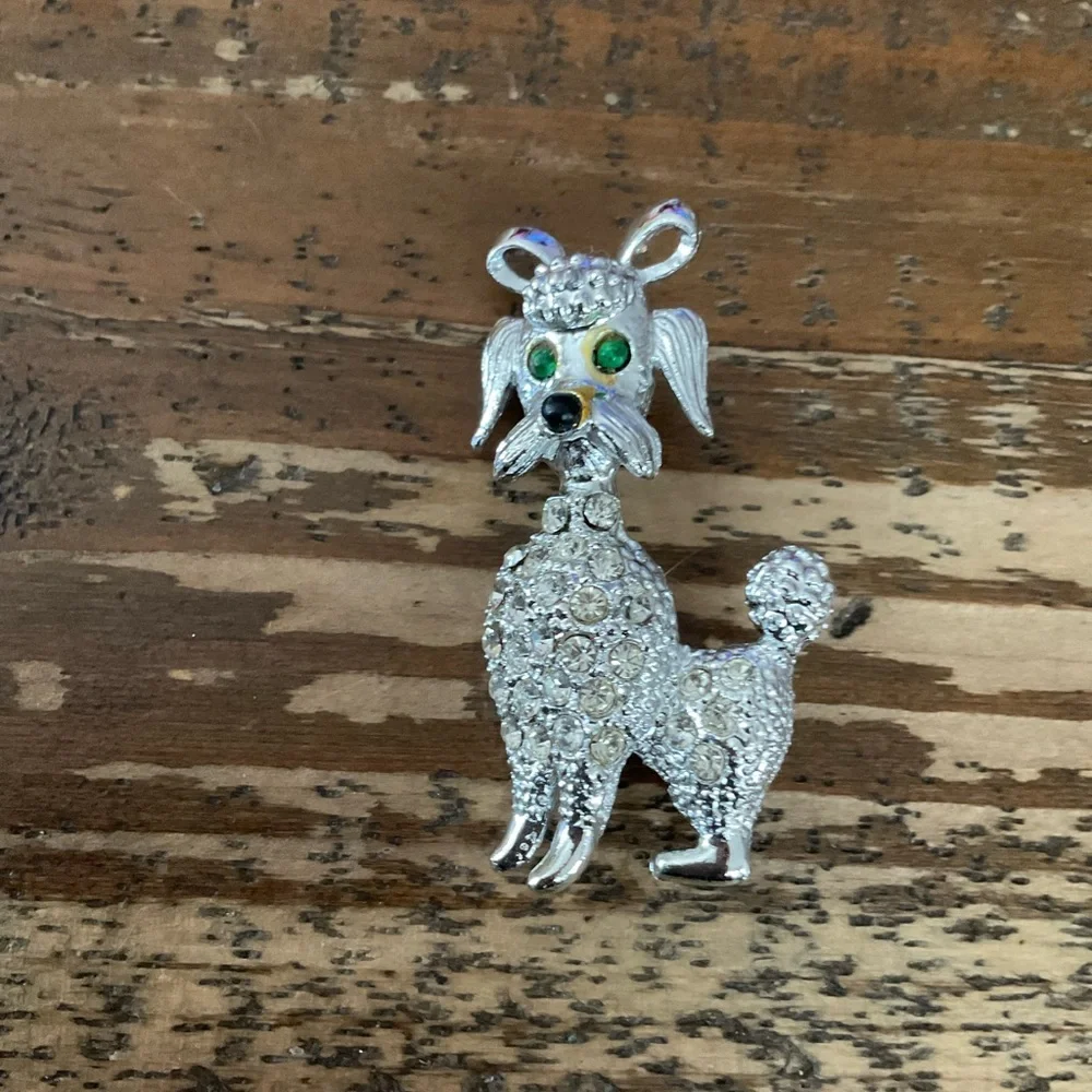 VINTAGE GREEN‎ EYED POODLE BROOCH